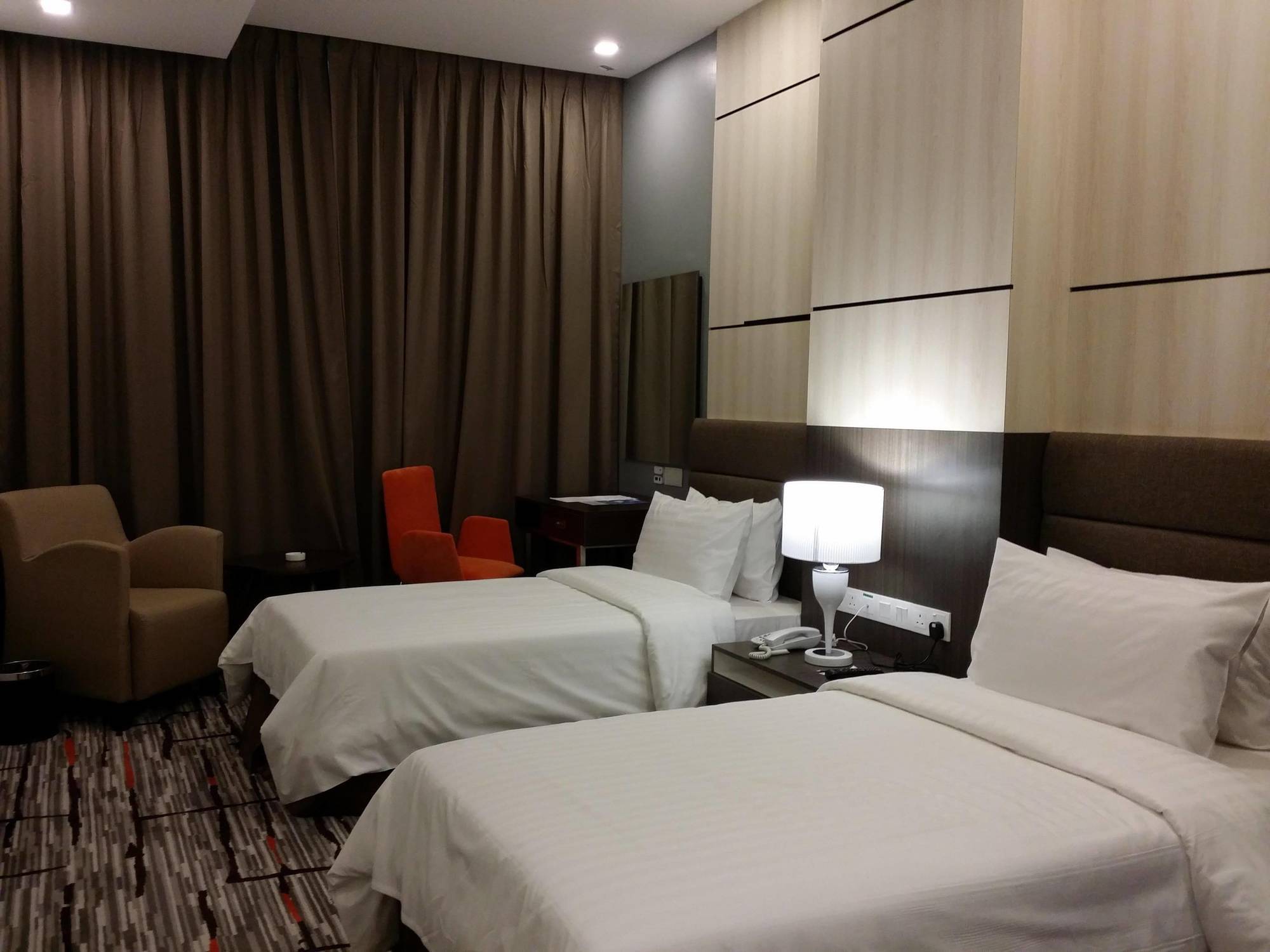 Promenade Hotel Bintulu Ngoại thất bức ảnh