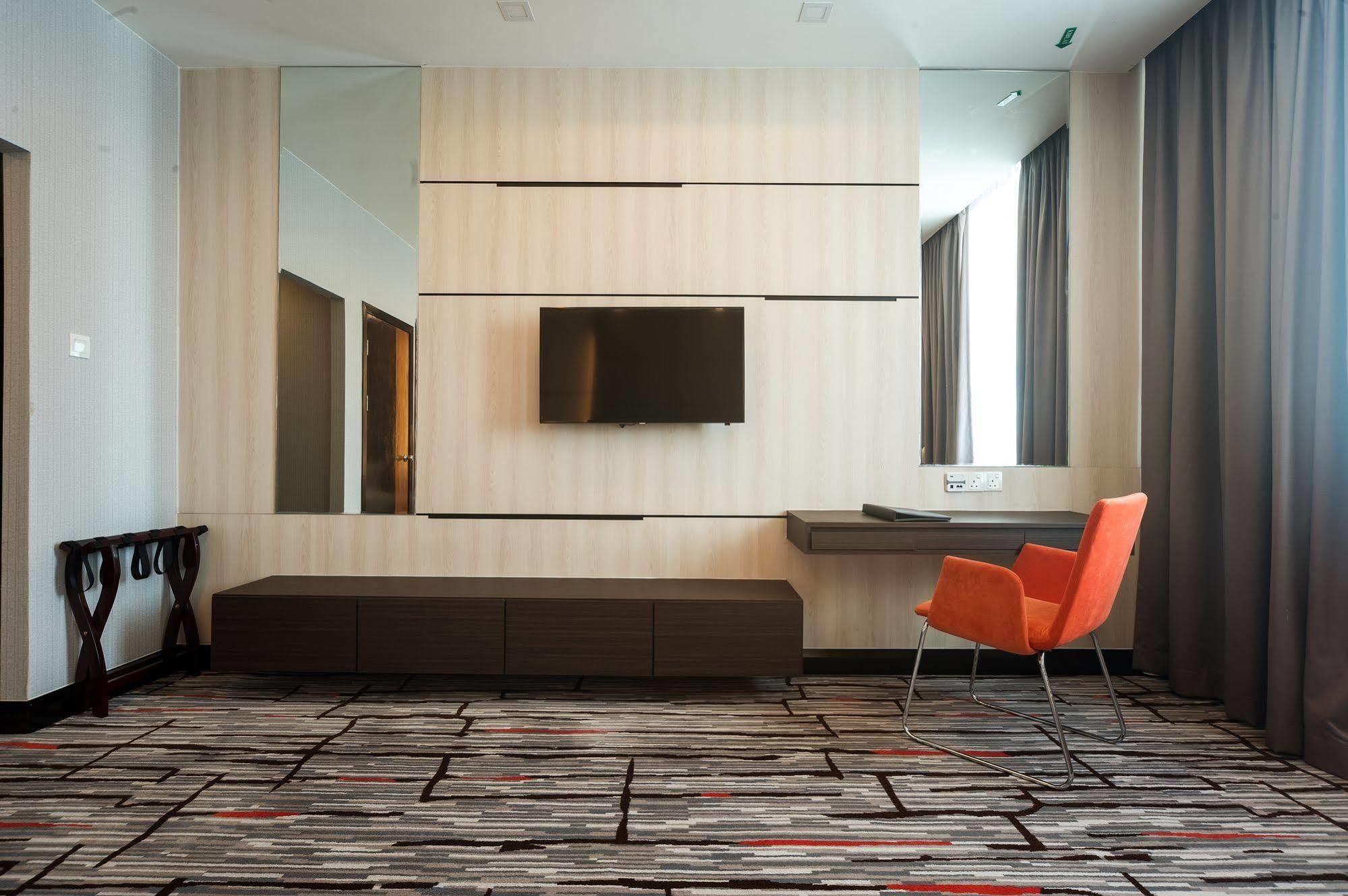 Promenade Hotel Bintulu Ngoại thất bức ảnh