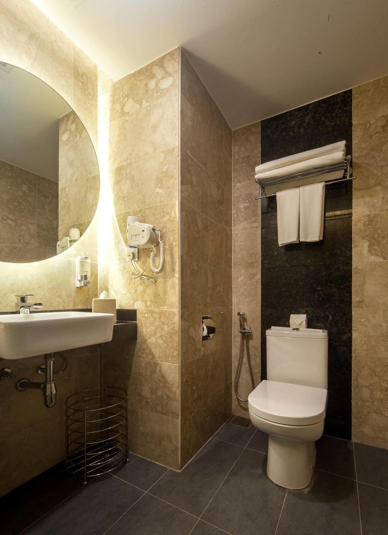Promenade Hotel Bintulu Ngoại thất bức ảnh