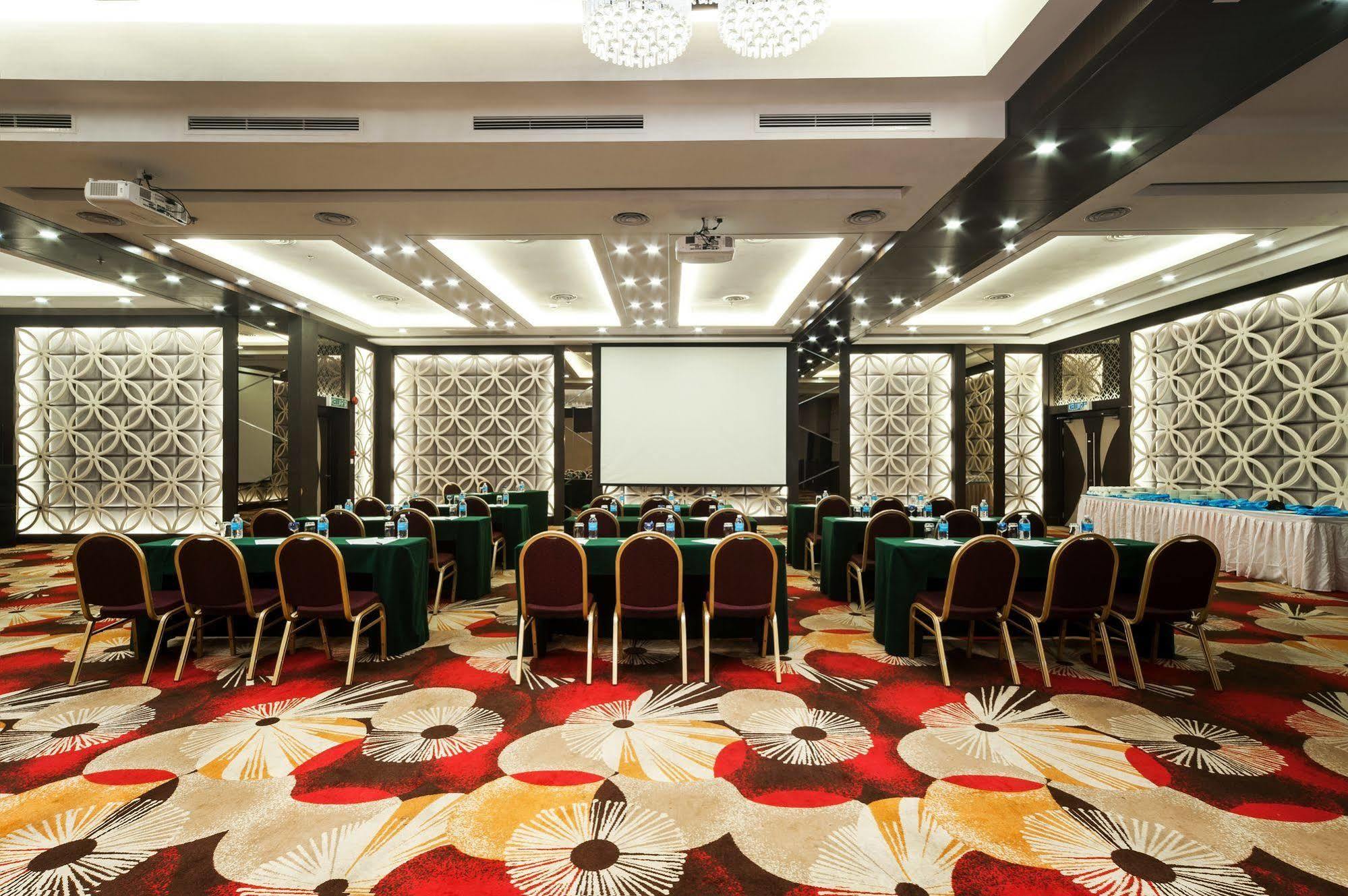 Promenade Hotel Bintulu Ngoại thất bức ảnh