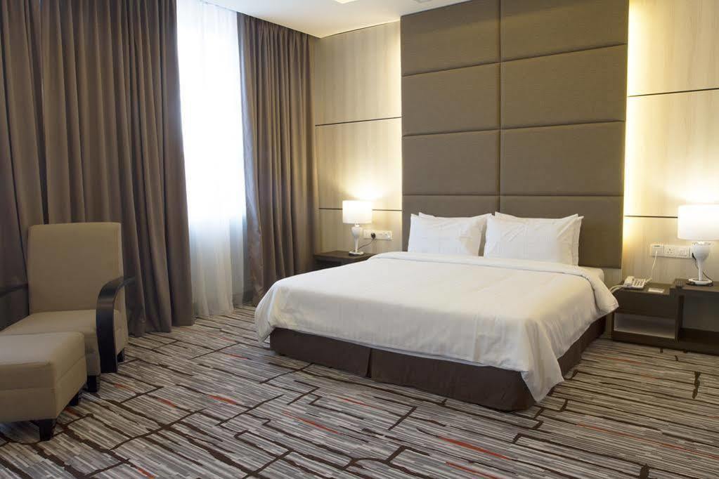 Promenade Hotel Bintulu Ngoại thất bức ảnh
