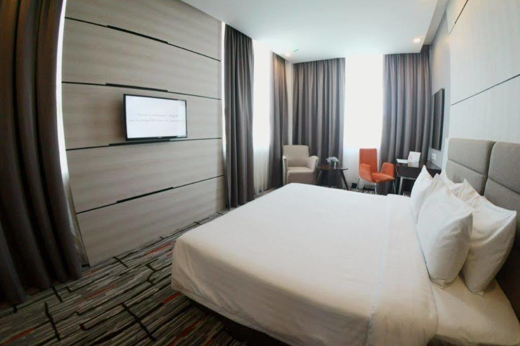 Promenade Hotel Bintulu Ngoại thất bức ảnh